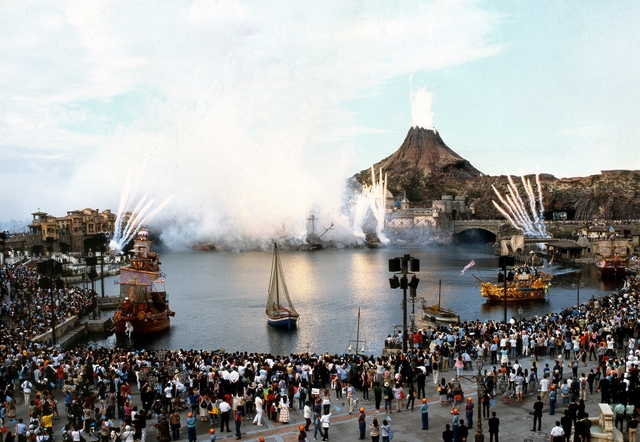 2001年9月4日 「東京ディズニーシー」グランドオープン