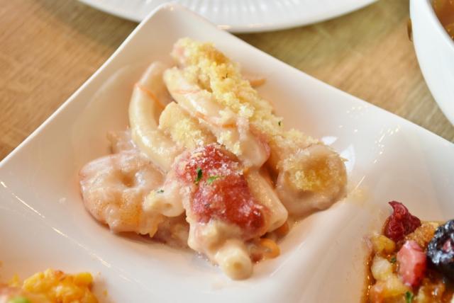 シーフードといちごのグラタン的な味