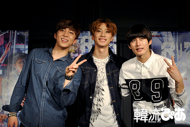 みんなでイェーイ!! / 『RUN TO YOU~Street Life~』会見