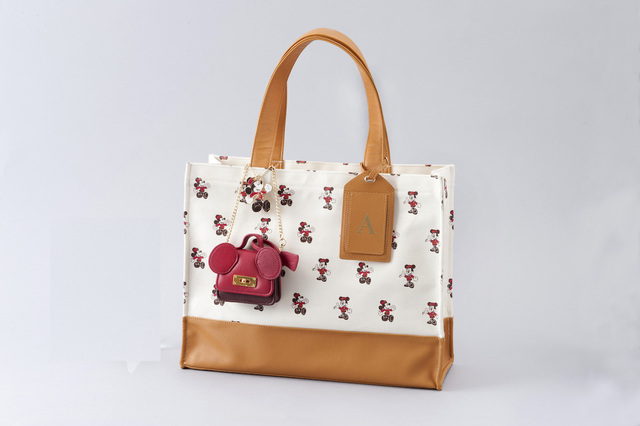 東京ディズニーランドホテルのトートバッグ&ラゲッジタグ(バッグアクセサリーは別売り)