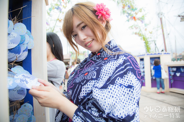 ウィッシングカードに願い事を