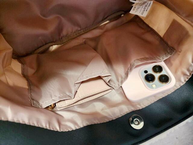 【ファッションセンターしまむら】スマホやミニ財布を入れるのにぴったり