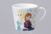 アナとエルサの新グッズ「Frozen Seasons」マグ￥1,100 （直径約9.5×高さ約9cm）©Disney