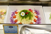 カレー風味のポテトサラダ｜クリスタルパレスレストラン「アナとエルサのフローズンファンタジー」スペシャルブッフェ ©Disney
