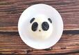 【カルディ　冷凍 パンダ肉まん】パンダの耳や鼻は竹炭を用いて手作りされています
