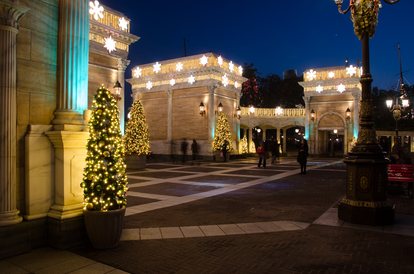 Tdr クリスマスは空いてる平日が狙い目 土日は前売券完売が続出 14年11月混雑対策まとめ 1 4 ディズニー特集 ウレぴあ総研