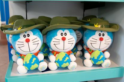 ドラえもん Usjで買える限定グッズがかわいすぎる ジュラシック パーク とのコラボも ハピママ