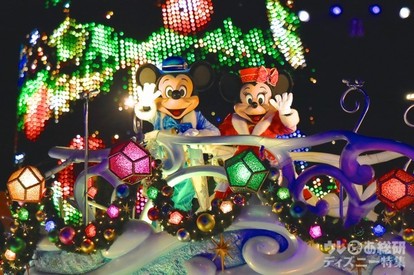 15周年の特別版! TDS「カラー・オブ・クリスマス～ナイトタイム