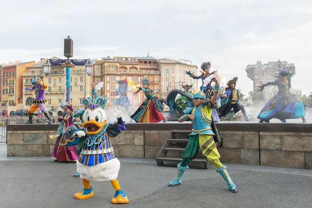 『東京ディズニーシー 20周年 アニバーサリー・セレクション』フェスティバル・オブ・ミスティーク (収録年：2019)