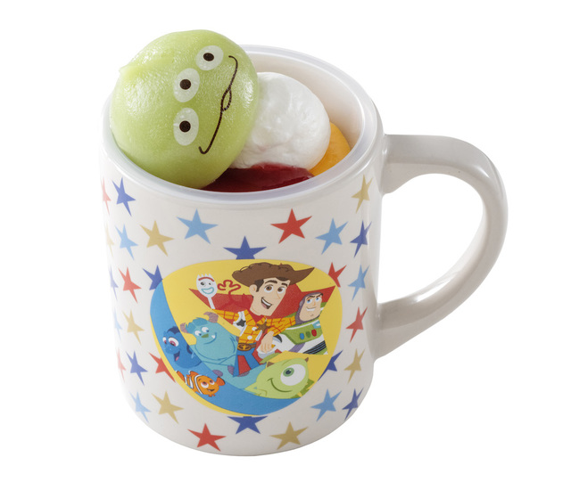 オレンジ＆ホワイトチョコムース、スーベニアカップ付き 800円｜マンマ・ビスコッティーズ・ベーカリー｜東京ディズニーシー「ピクサー・プレイタイム」スペシャルメニュー