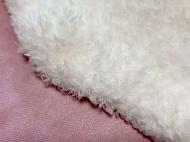 手触りのいいフワモコ素材♪