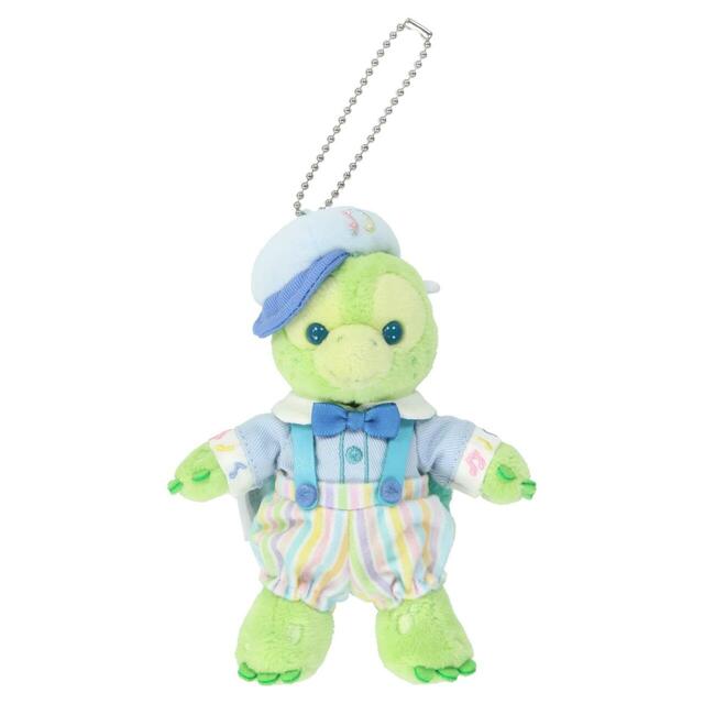 ぬいぐるみバッジ 2,700円|東京ディズニーシー「ダッフィー&フレンズのハートフェルト・レターズ・オブ・フレンドシップ」グッズ|発売日:2025年1月8日(木)