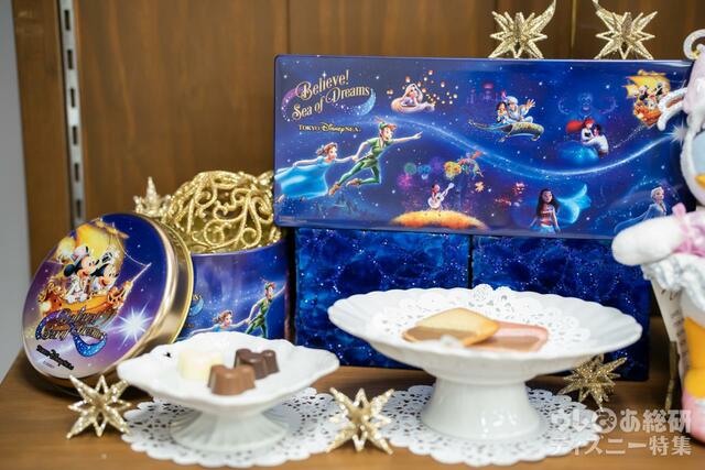 東京ディズニーシーに登場する新ナイトタイムエンターテイメントの世界観がデザインされたグッズ