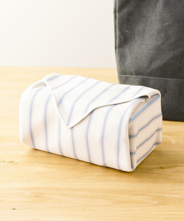 【3COINS×新生活おすすめグッズ】「布がくっつくランチクロス」550円（税込）