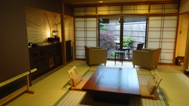 香川旅／島宿 真里