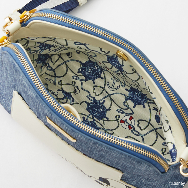 ショルダーバッグ ¥30,800|サマンサタバサ「ドナルドダック」コレクション