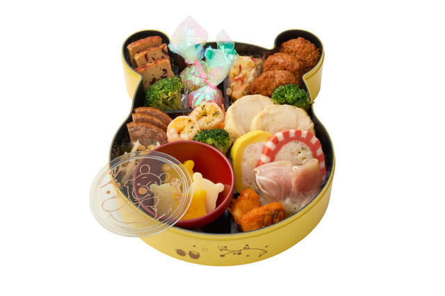 おせち・三段重「くまのプーさん」｜27,900 円(税込)