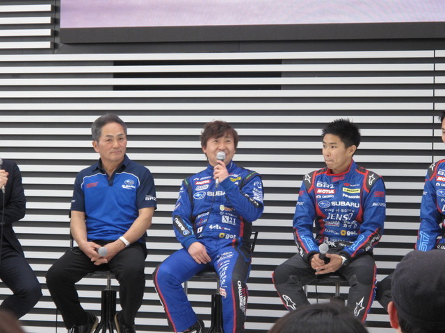 SUBARUファンミーティング／左より、辰巳英治総監督、佐々木孝太選手、井口卓人選手