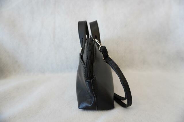 バッグを横から撮影したところ