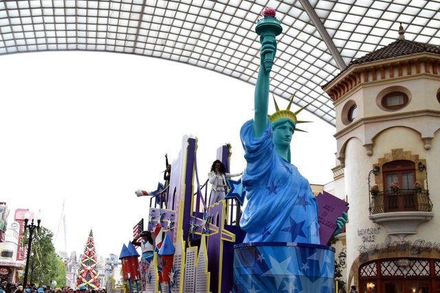 ユニバーサル・RE-BOOOOOOOON・パレード|ユニバーサル・ワンダー・クリスマス|ユニバーサル・スタジオ・ジャパン