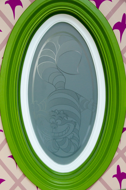 東京ディズニーランドホテル「ディズニーふしぎの国のアリスルーム」©Disney