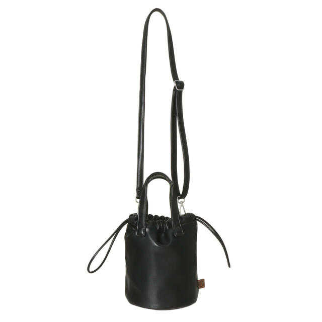 「STARBUCKS STAND by BEAMS シンセティックレザー ドローストリング バッグ」<価格:12,100円(税込)>【毎日のコーヒーシーンを彩るアイテムが勢ぞろい!「STARBUCKS STAND by BEAMS」の定番コレクション『CORE Collection』に第2弾が登場!】