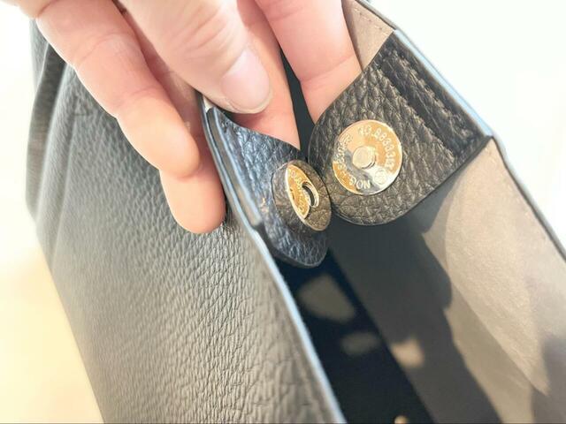 【GLOBAL WORK スペ軽変形5WAYBAG】バッグの開閉はマグネット式です