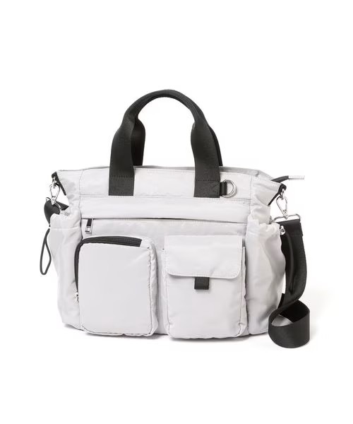 【LAKOLEのバッグ・キャップ売上ランキング 6位】「マルチポケット2WAYトートバッグ」3,990円（税込）