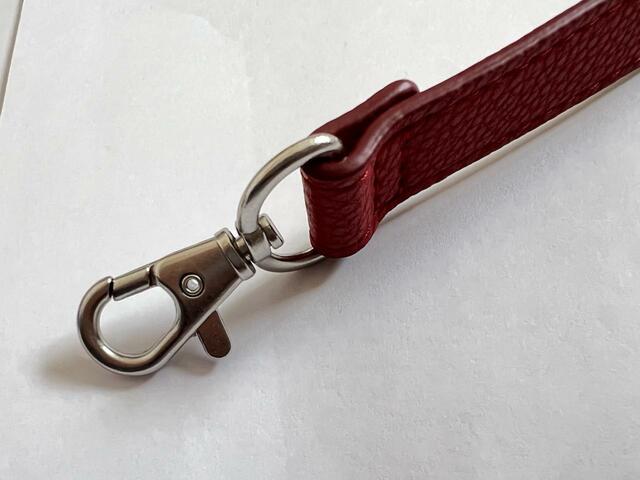 【ユニクロ レザータッチ2WAYボストンバッグ】最長130cm