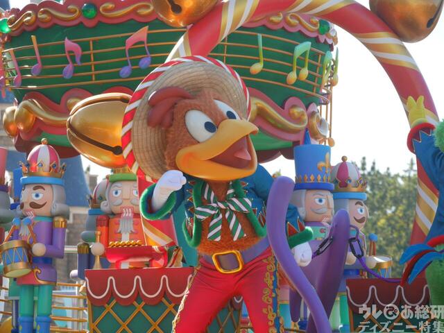 東京ディズニーランド「トイズ・ワンダラス・クリスマス！」の模様：東京ディズニーリゾートのクリスマス