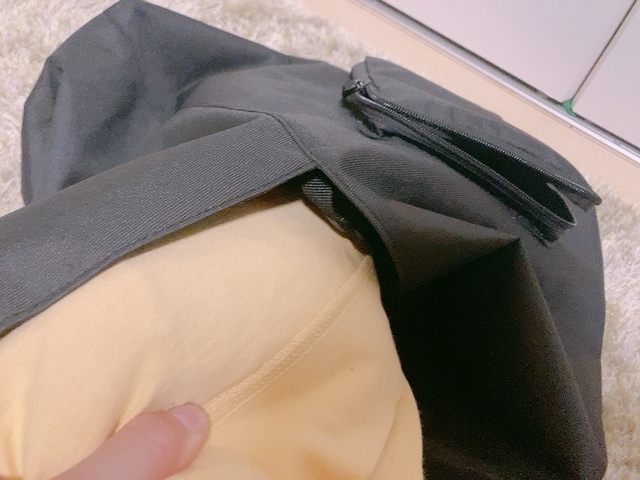 【無印良品 撥水ワンショルダーバッグ】2つ肩紐がついているバッグよりも、持ち手を探すのが楽ちん！