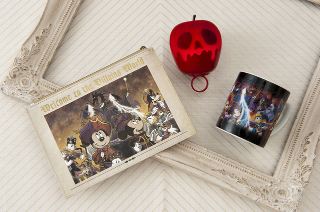 ポーチ 1,200 円 光る毒リンゴ 1,600 円 マグ 1,500 円