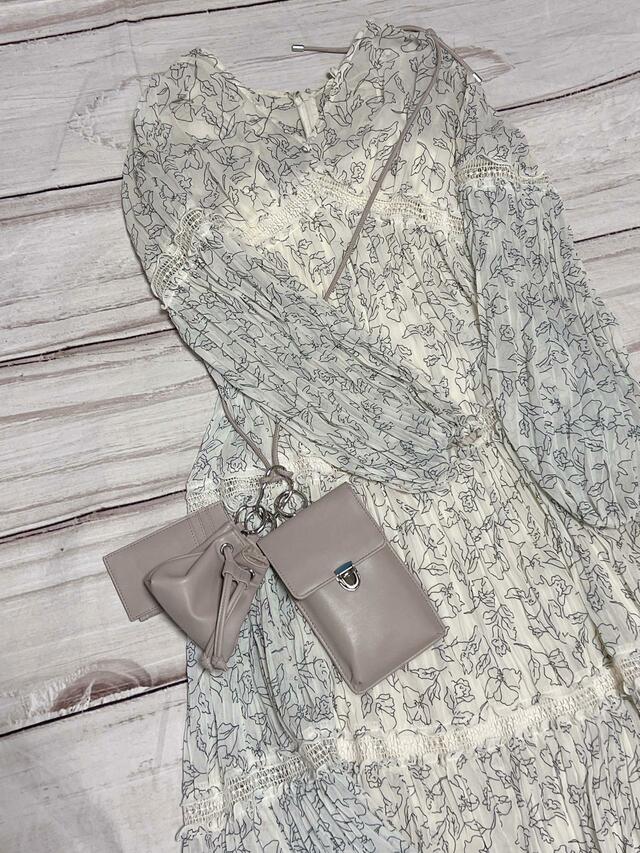 フェミニンなワンピースに合わせてもかわいい！