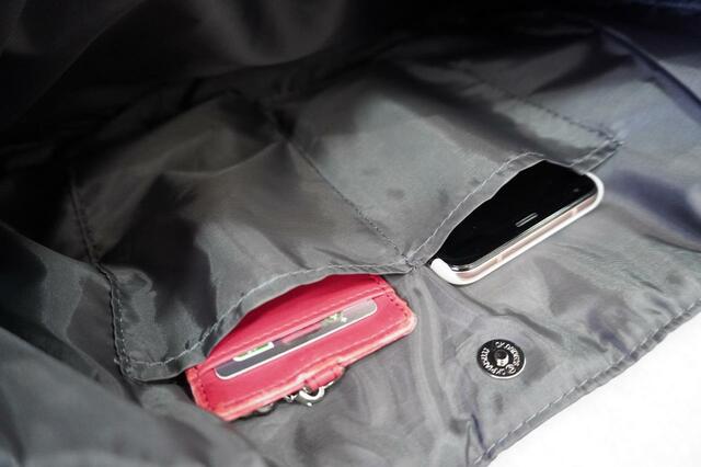 サイドポケットの内ポケット