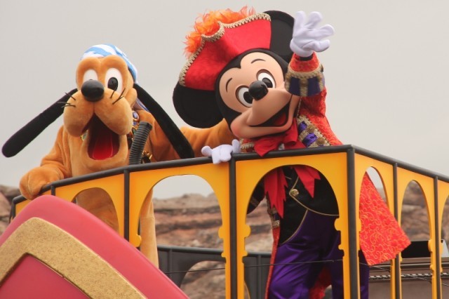 「ザ・ヴィランズ・ワールド」 水上 ミッキーマウス プルート