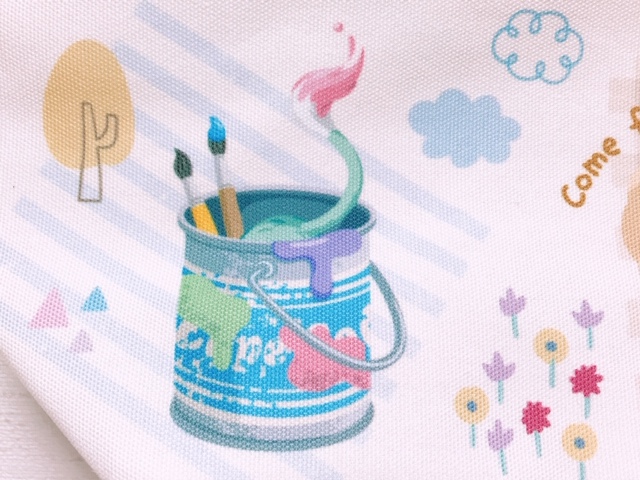 かくれても可愛いシッポが見えるジェラトーニ