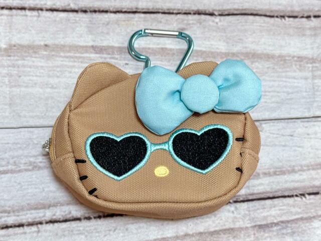 ハートのサングラスがキュートなキティちゃんのポーチチャーム:『mini』1月号増刊の付録