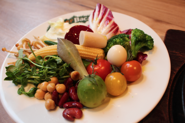 サラダビュッフェ