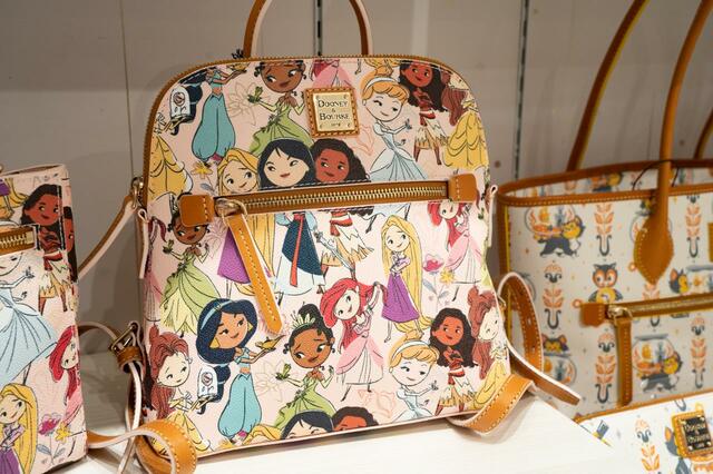 【Dooney & Bourke】ディズニープリンセス リュックサック・バックパック Princess 39,600円