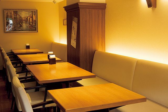 「鉄板焼」の名店特集／鉄板焼＋TRATTORIA らいおん（浦安）　内観