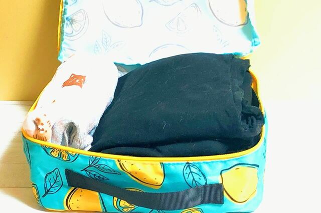 【カルディ レモンバッグ/トラベルポーチ】生地の厚さにもよりますが、Tシャツ5枚と薄手のフェイスタオル2枚もOK