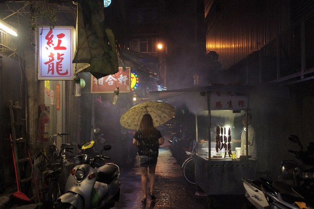 台北西部の下町、艋舺（萬華）の路地裏風景
