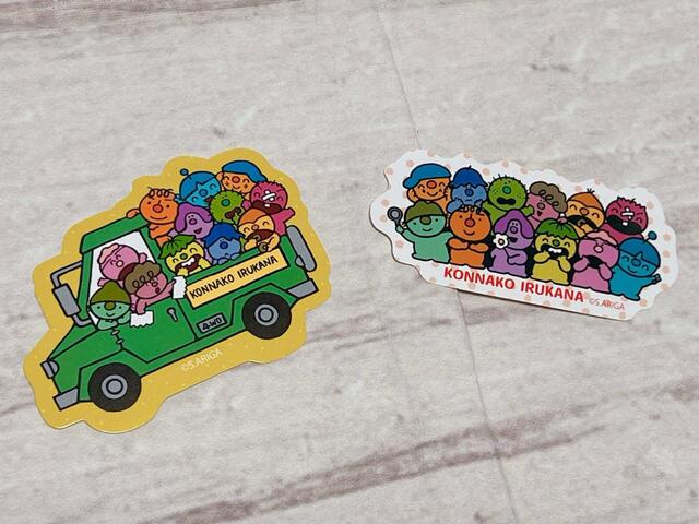 こちらはAデザイン。異なるイラストのステッカーが2枚入っています
