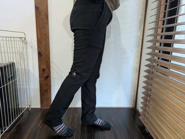 【ワークマン レディースウォームクライミングパンツ】フィット感はあるのにとても動きやすいです!