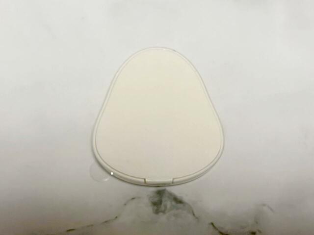 後ろは無地です