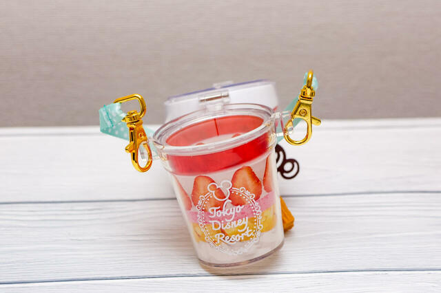 カラフルチョコレート、ミニスナックケース付き ¥1,300｜蓋を開けたところ