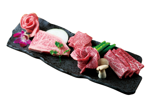 たいが／特選５種盛り4,104円。 カイノミや三角バラといったあまりなじみのない部位も食べられる。