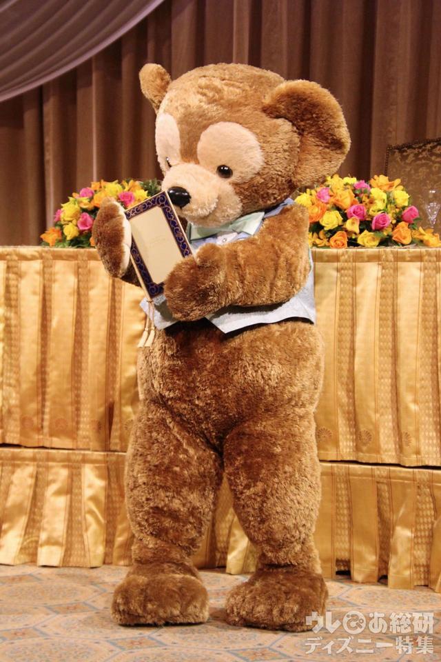 ホテルミラコスタの「ディズニー・フェアリーテイル・ウェディング」ダッフィー