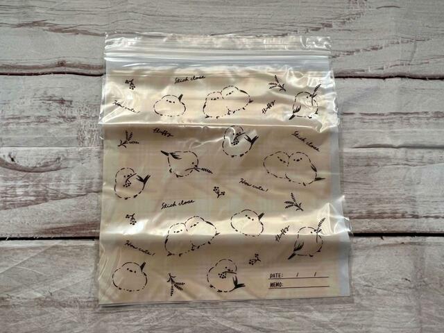 Lサイズは、約深さ28cm×幅27cm×厚さ0.05mm