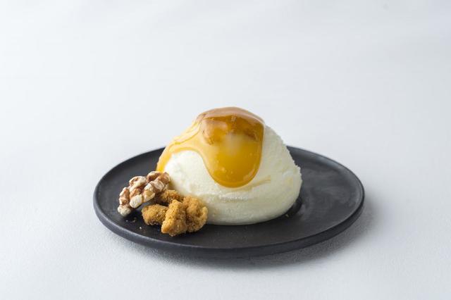 餅とアイス みたらしミルク